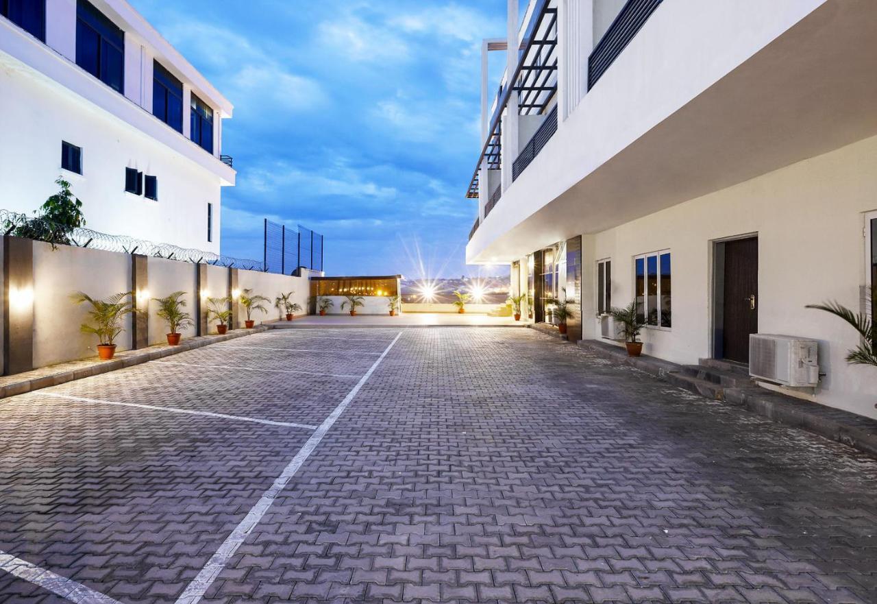 Aveon Hotel Abuja Extérieur photo